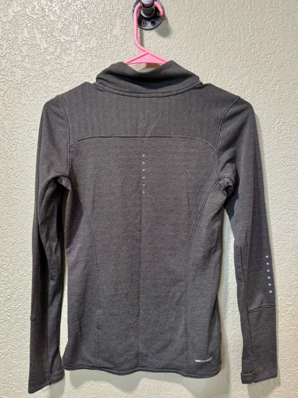 Nike Aeroreact Olive Green Running Top size XS